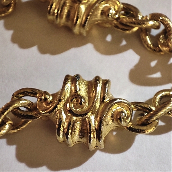 Heavy Weight Gold Tone Plated Textured Long Vintage Chain Box Swirl Necklace 80s - Picture 5 of 5